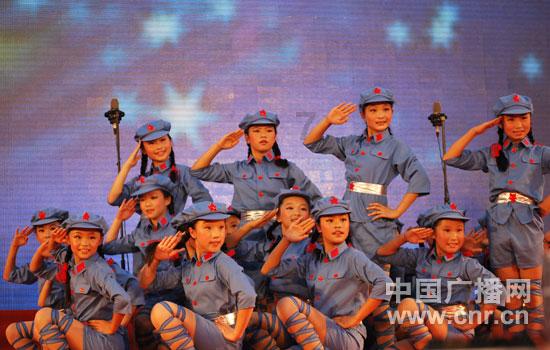 被其他球员比下去了，后场新星说不定会成为被湖人送走的对象？