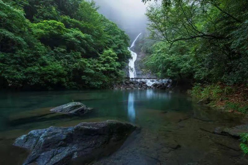 探讨分享,尽在奔腾岁月:小强没有工作没有学历,便想着自己创业混口饭吃!